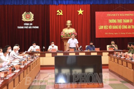 Thường trực Thành uỷ thăm và làm việc tại Công an thành phố