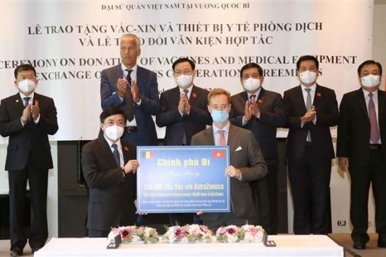 致力于疫苗接种全覆盖目标：海外越侨与国际朋友的宝贵支持