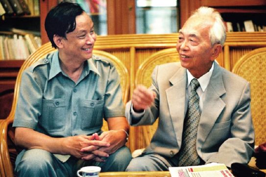 Đại tướng - nhà báo Võ Nguyên Giáp với báo chí Hải Phòng