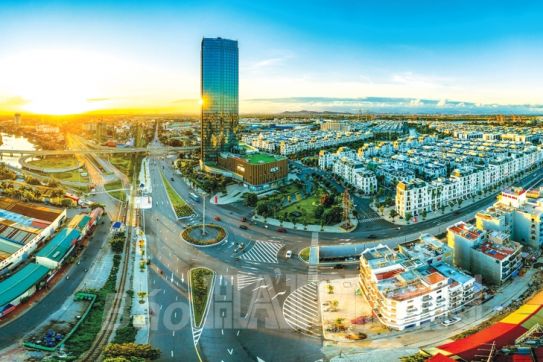 Trong khó khăn, càng vững bước đi lên