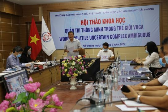 Hội thảo khoa học Quản trị thông minh trong thế giới VUCA