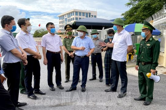 Tăng cường quản lý chặt chẽ phương tiện và lái xe ra vào các cảng biển