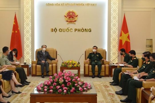 Thứ trưởng Bộ Quốc phòng tiếp Đại sứ Trung Quốc tại Việt Nam