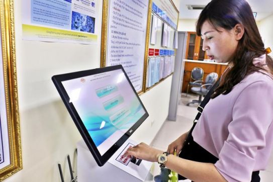 Từ Chính phủ điện tử đến Chính phủ số: Vẫn còn rất xa mới chạm đích?