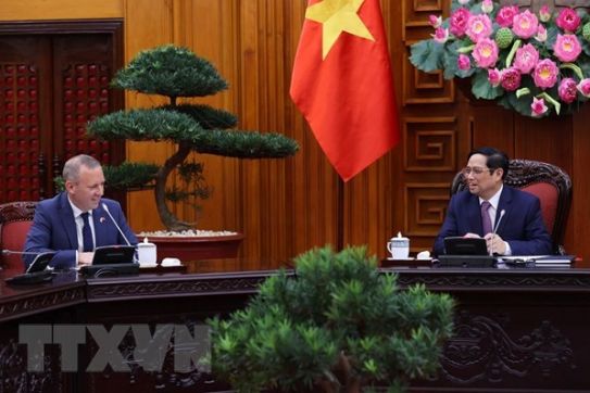 UK ranks among top economic partners of Vietnam: PM