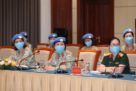 Tạo điều kiện cho phụ nữ tham gia hơn vào hòa bình, an ninh toàn cầu