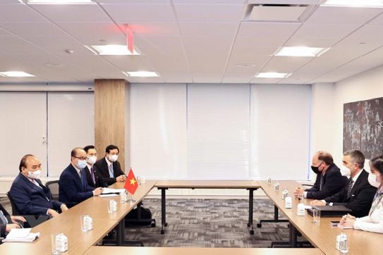 President Nguyen Xuan Phuc receives leaders of US enterprises in New York
