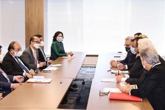 President receives representatives of US business associations, investors
