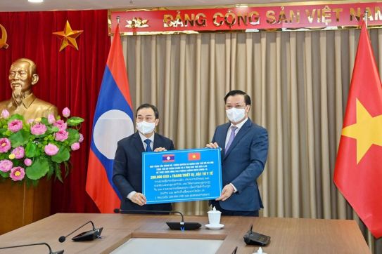 Capital cities of Vietnam, Laos foster multi-faceted cooperation