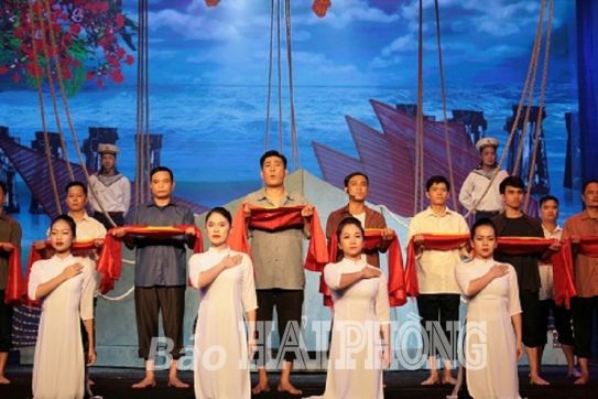 Truyền hình trực tiếp vở cải lương “Ngàn năm Đại Việt”: Hướng tới kỷ niệm 60 năm ngày mở đường Hồ Chí Minh trên biển