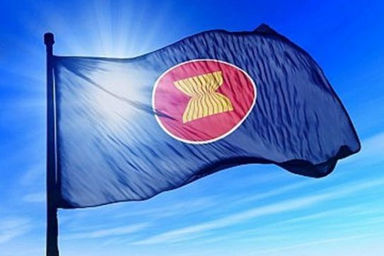 东盟加强合作 共同战胜挑战