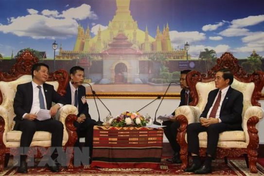 Sớm ký kết Hiệp định sửa đổi Hiệp định Thương mại Việt Nam-Lào