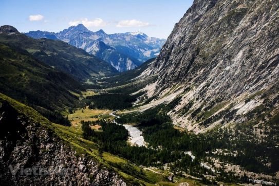 Chiêm ngưỡng núi non hùng vĩ Italy tại Bảo tàng Dân tộc học Việt Nam