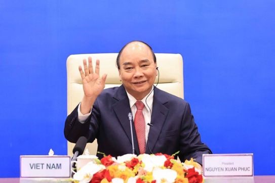 越南国家主席阮春福在亚太经合组织领导人非正式会议上的讲话（全文）