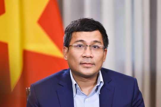 Thứ trưởng Nguyễn Minh Vũ: 'Ngoại giao vaccine' là mũi nhọn rất quan trọng!