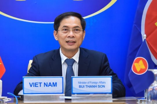 Hoan nghênh Nga sẵn sàng chuyển giao công nghệ vaccine Covid-19 và mở rộng sản xuất tại khu vực ASEAN