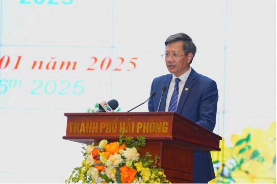 海防市委、市人大、市人民委员会春节甲巳年接见企业与国际贵宾代表