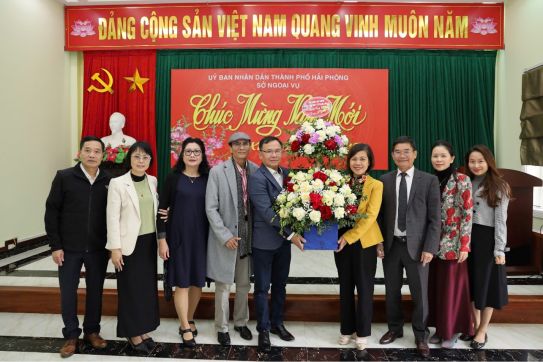 市外事局领导会见德意志联邦共和国海防协会代表