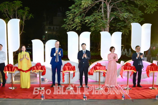 Inauguration of the Vietnam-Netherlands Friendship Symbol in Hai Phong