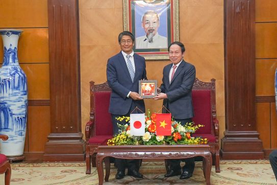시 지도부, 주베트남 일본대사 예방 접견