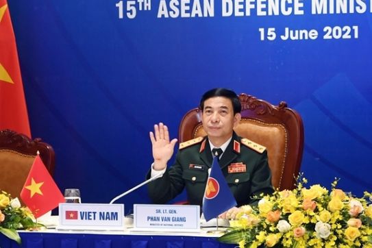 Hội nghị ADMM-15 thông qua Tuyên bố chung kỷ niệm 15 năm