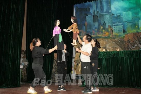Đoàn Nghệ thuật múa Rối Hải Phòng đang hoàn thiện vở rối “Lời thề”