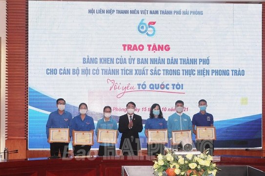 Phấn đấu xây dựng lớp thanh niên mới “Có tâm, có trí, có tài, có tính tự trọng và tự chủ”