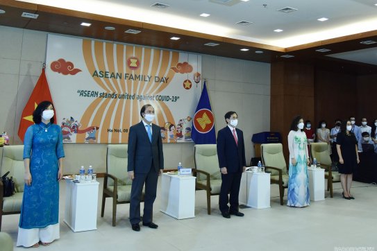 Việt Nam đóng góp tích cực trong việc xây dựng Cộng đồng ASEAN đoàn kết, vững mạnh, tự cường