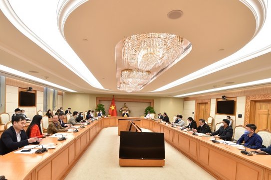 Phó Thủ tướng Lê Văn Thành: Sớm có giải pháp hỗ trợ bà con đang có lượng tồn lớn về đàn lợn, chưa xuất chuồng được