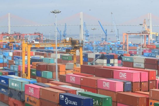 Doanh nghiệp cảng biển Việt Nam đón sóng tăng trưởng xuất khẩu