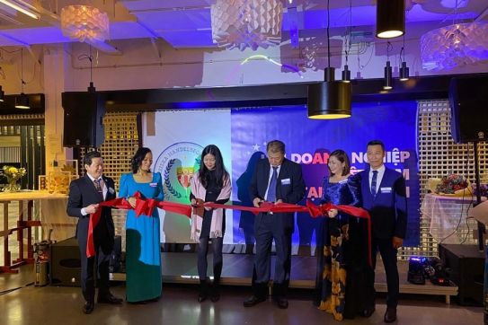 Hội Doanh nghiệp Việt Nam tại Thuỵ Điển: Đoàn kết, tương trợ, đưa hàng Việt Nam chắc chân hơn tại thị trường Thuỵ Điển
