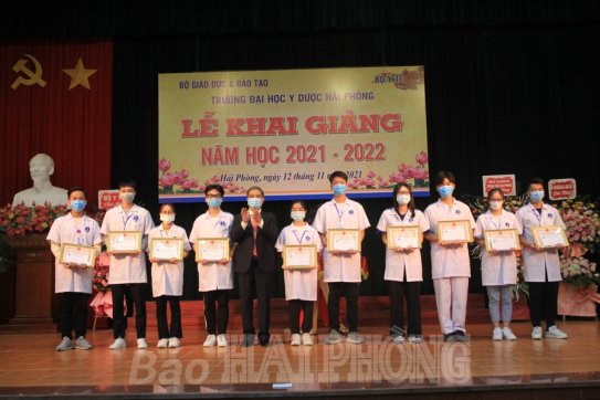 Trường đại học Y Dược Hải Phòng: Không ngừng hoàn thiện, đổi mới chương trình đào tạo theo hướng tiếp cận chuẩn khu vực và thế giới