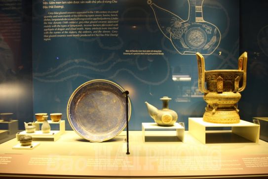 アン・ビエンコレクションから見る独自的な伝統を持つベトナムセラミック展覧会の開幕
