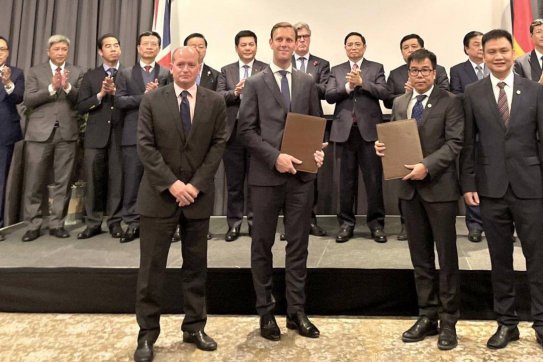 Việt Nam và Đức ký kết hợp tác phát triển năng lượng điện gió