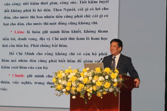 Học tập, quán triệt Chuyên đề “Đẩy mạnh học tập và làm theo lời dạy của Chủ tịch Hồ Chí Minh với Đảng bộ và Nhân dân thành phố Hải Phòng”