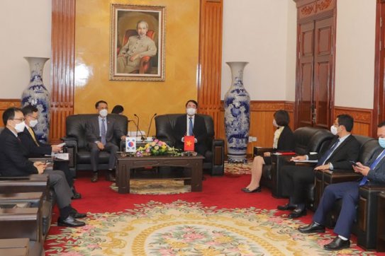 Phó Chủ tịch UBND thành phố tiếp xã giao Tổng lãnh sự Đại sứ quán Hàn Quốc