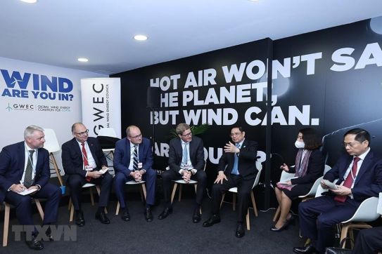 PM receives leaders of global economic groups on sidelines of COP26