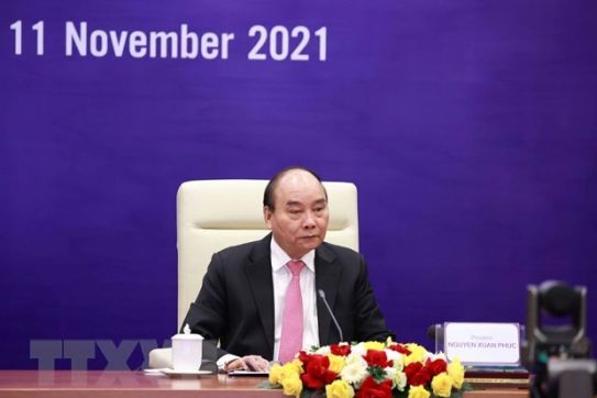 President attends dialogue between APEC leaders and ABAC
