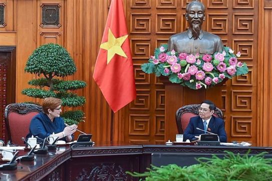 Prime Minister Pham Minh Chinh hosts Australian minister