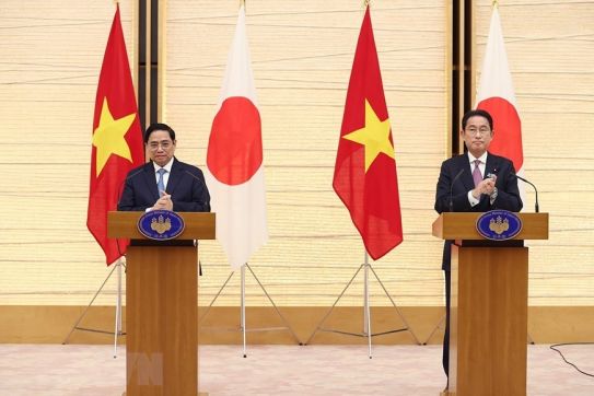 Vietnam, Japan issue joint statement toward opening new era in bilateral extensive strategic partnership