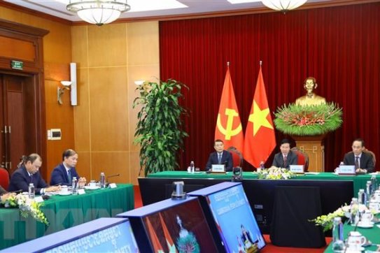 Coi trọng và dành ưu tiên hàng đầu cho mối quan hệ Việt Nam-Campuchia