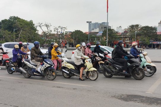 Người dân Hải Phòng đón thời tiết lạnh nhất từ đầu mùa Đông