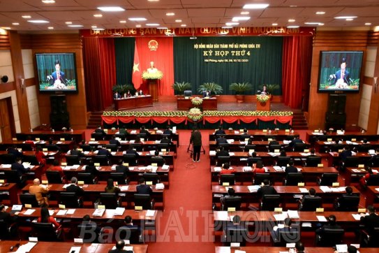 Khai mạc trọng thể kỳ họp thứ 4, HĐND thành phố khóa 16