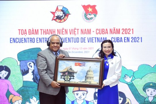 Mối quan hệ biểu tượng của thời đại và vai trò của thế hệ trẻ Việt Nam - Cuba