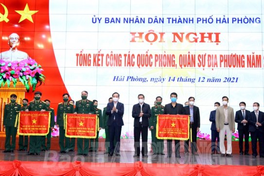 Tổng kết công tác quốc phòng, quân sự địa phương năm 2021, đề ra phương hướng, nhiệm vụ năm 2022
