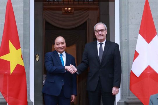 President’s visits to Switzerland, Russia help boost renovation, strategic trust