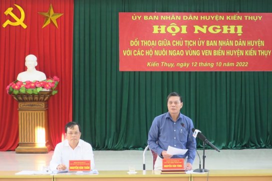 Chủ tịch UBND thành phố dự hội nghị đối thoại giữa Chủ tịch UBND huyện Kiến Thụy với các hộ dân nuôi ngao trên địa bàn huyện