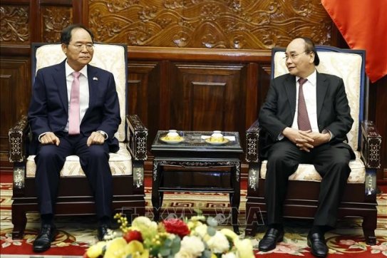 Chủ tịch nước Nguyễn Xuân Phúc tiếp Đại sứ Hàn Quốc chào từ biệt