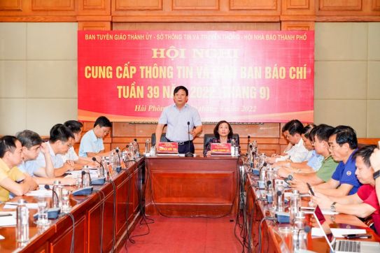 Accelerating the dismantling of aquaculture cages in the bays of Cat Ba archipelago