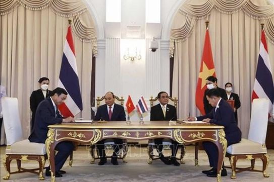 Vietnam, Thailand issue joint statement